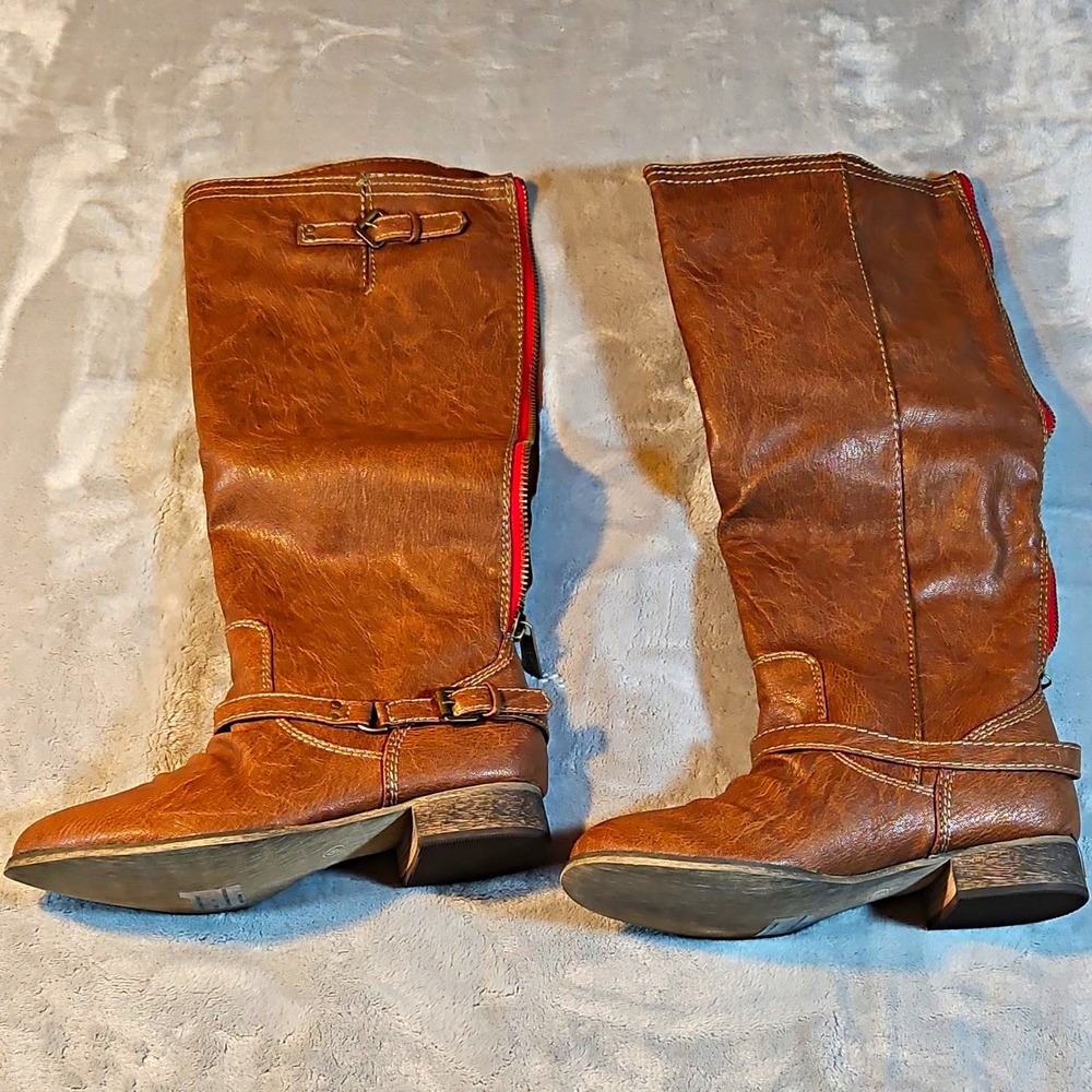 Breckelles Outlaw-81 Tan Faux Leather Knee High Riding Boot Side Zip Buckle 9